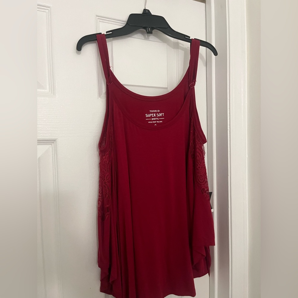 Torrid cold shoulder top size 0 (size 12)